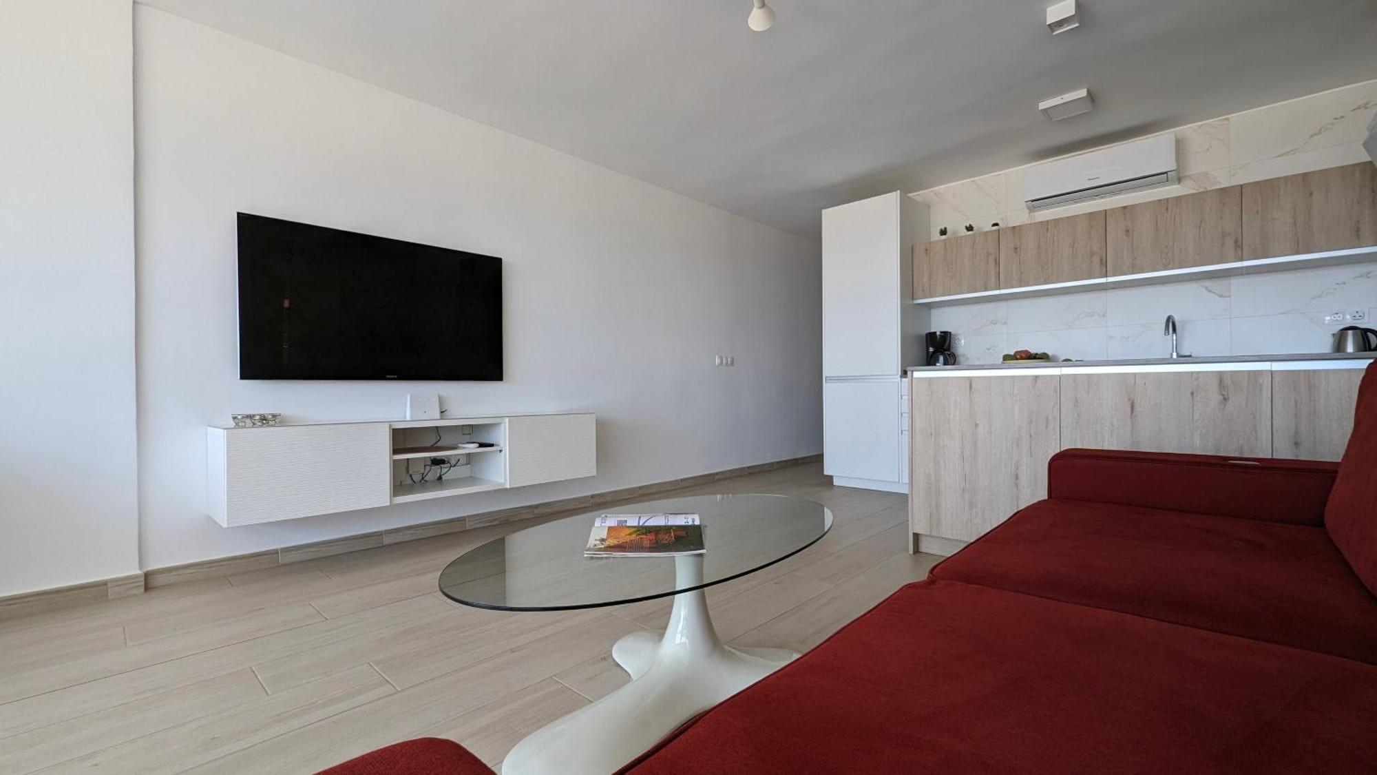 Esmeralda Sea Front Apartment เบนิดอร์ม ภายนอก รูปภาพ